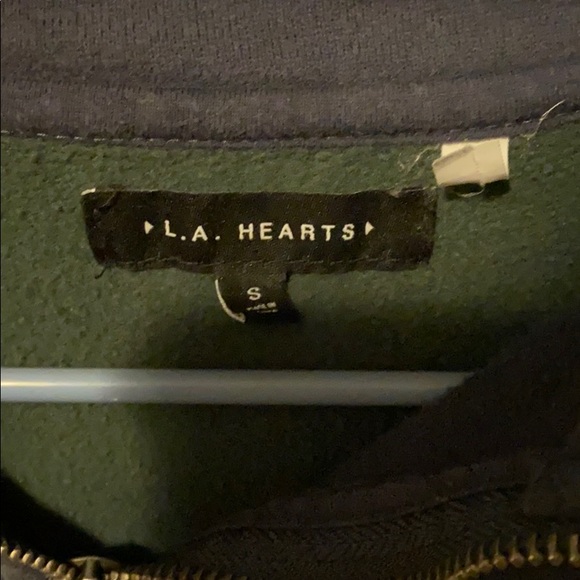 pacsun L.A. hearts sweatshirt - Picture 2 of 2